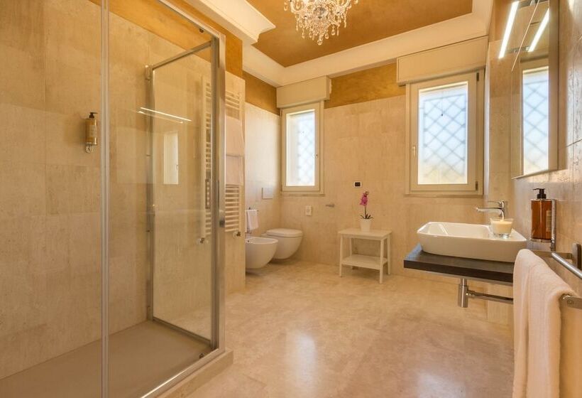 تختخواب و صبحانه Villa Furoa