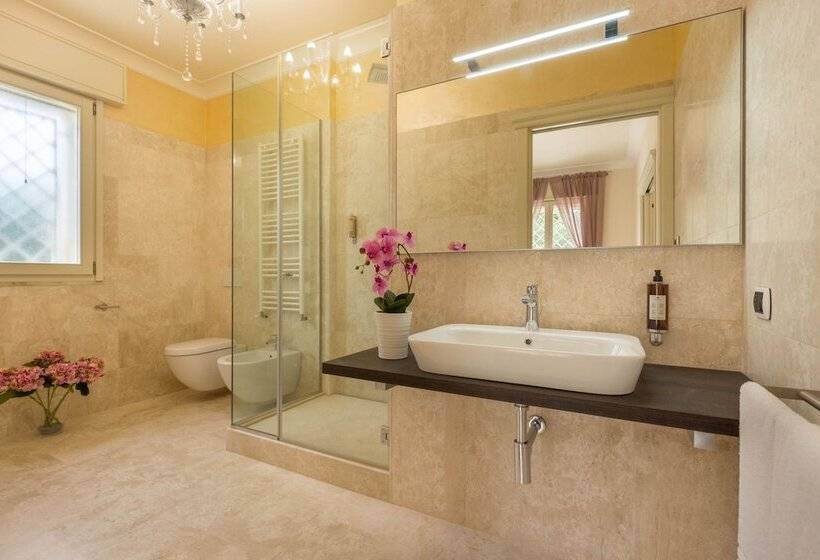 تختخواب و صبحانه Villa Furoa
