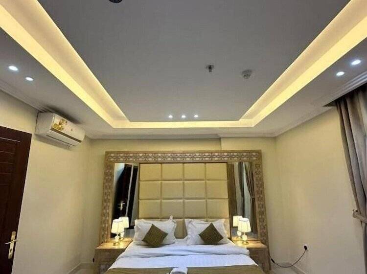 Gold Palace