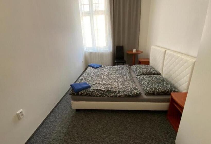 هتل U Betty   Ostrava Centrum