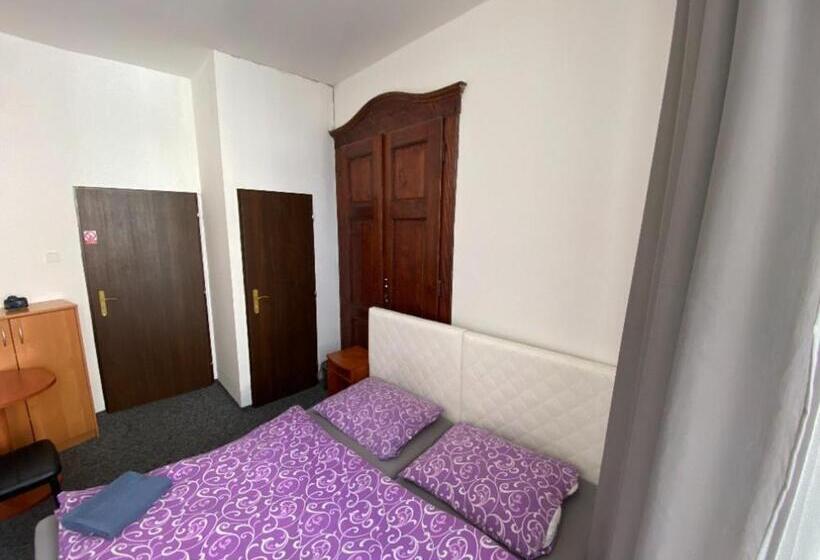 هتل U Betty   Ostrava Centrum