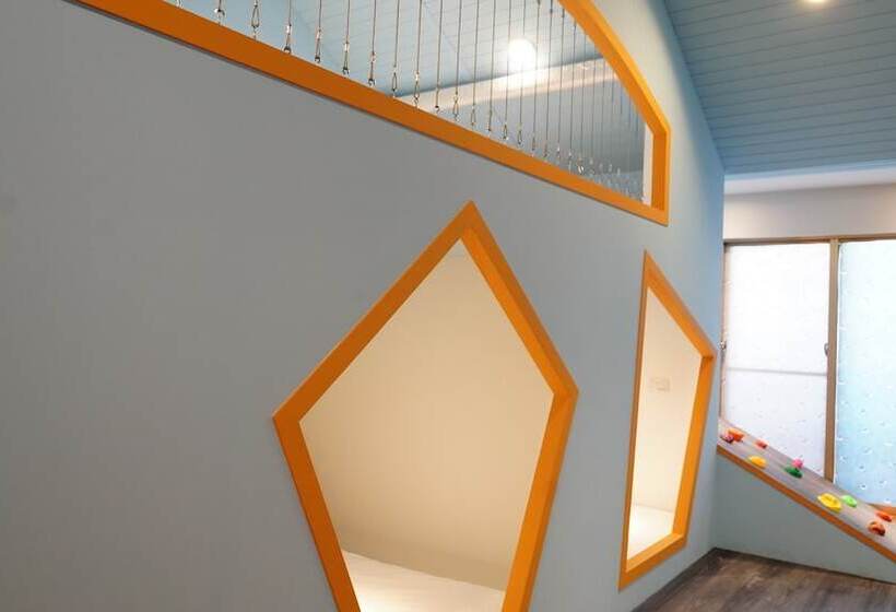 پانسیون Go To Where