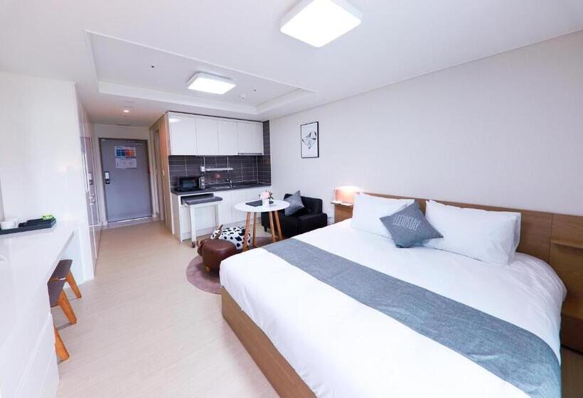 هتل Geoje Leein Stay