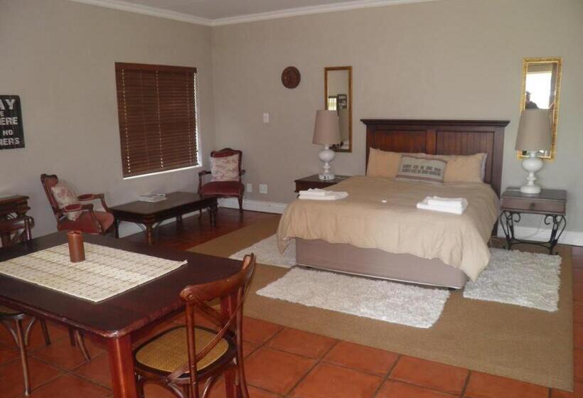 בית מלון כפרי Long Creek Lodge