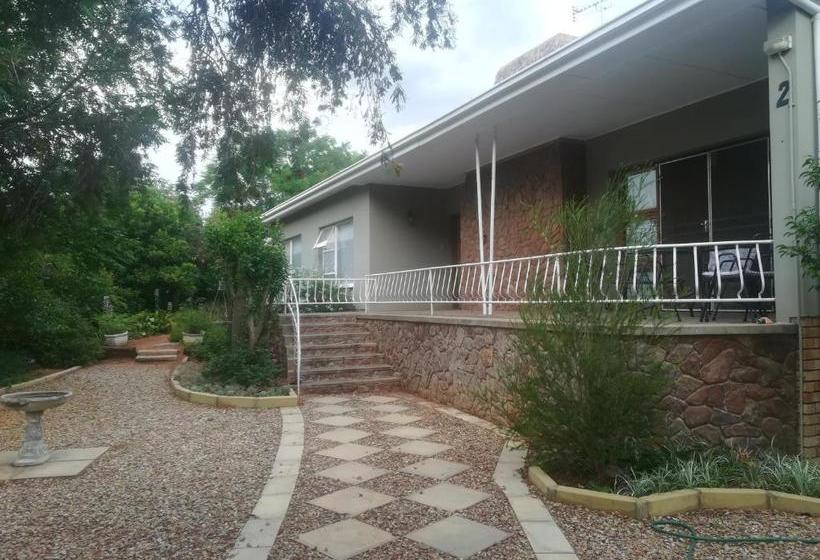 פנסיון Mulberry Place