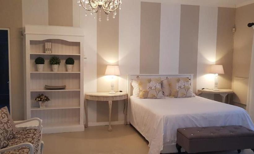 פנסיון Mulberry Place