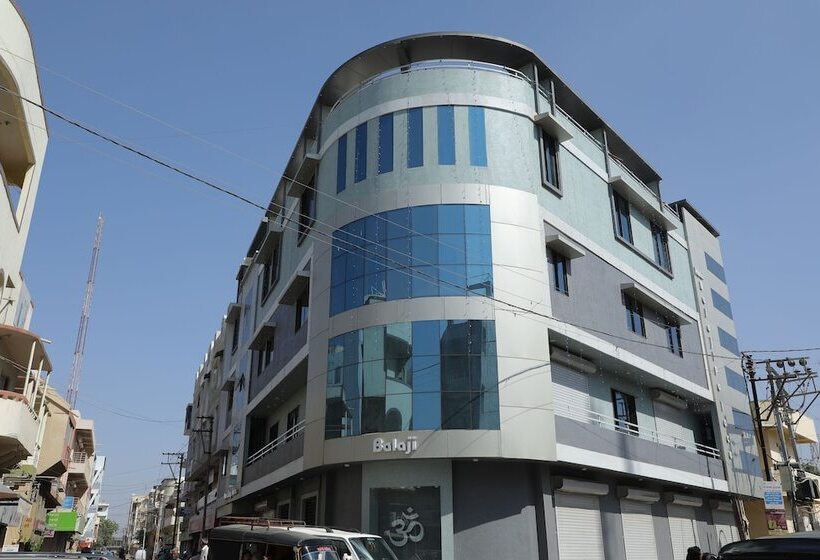 هتل Balaji Palace