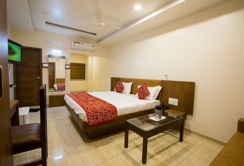 هتل Balaji Palace