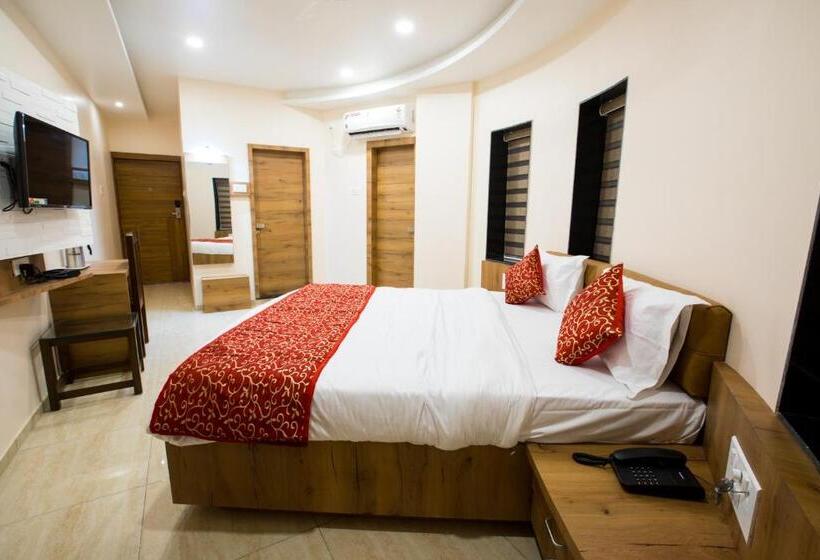 هتل Balaji Palace