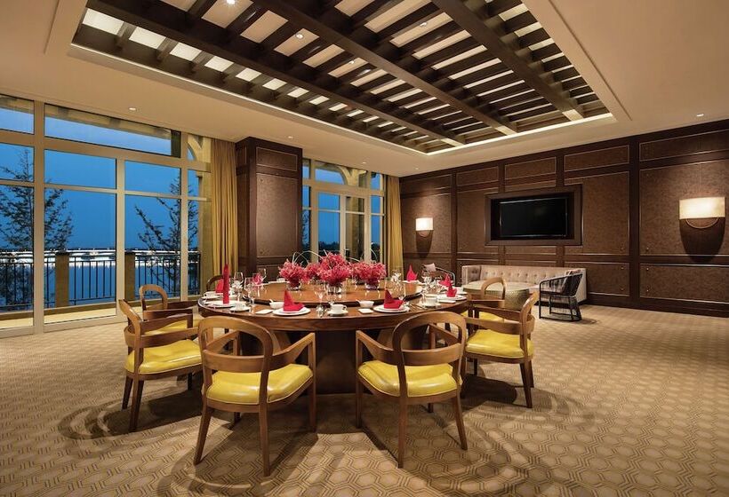 هتل Hilton Wen An