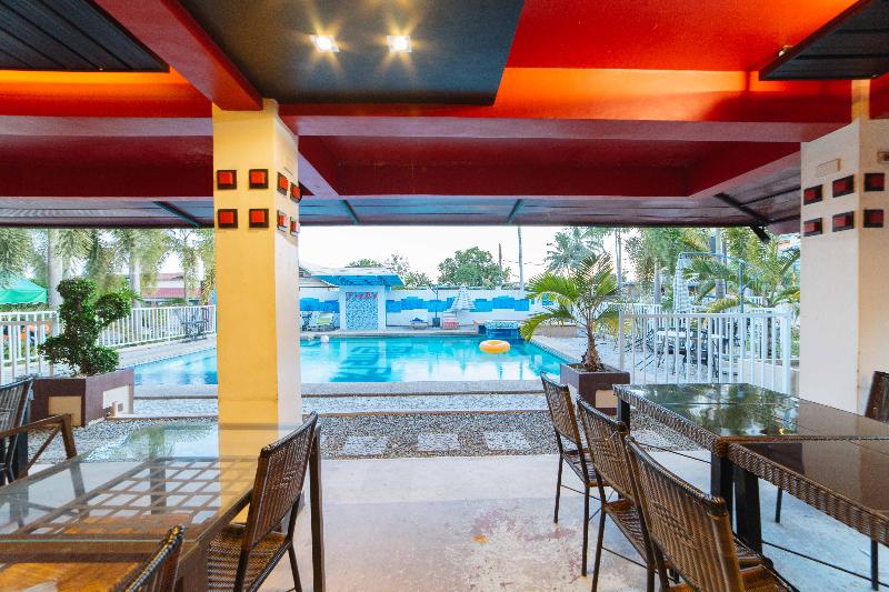 Отель Reddoorz Premium @ Plaridel Malabanias Angeles City