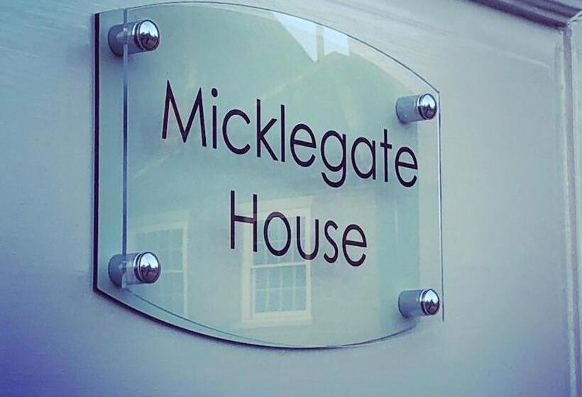 پانسیون Micklegate House