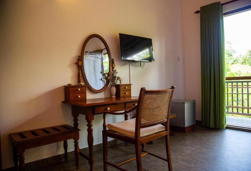 تختخواب و صبحانه Laluna Eco Resort Pvt Ltd