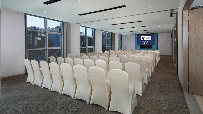 هتل Holiday Inn Express   Xichang City Center, An Ihg