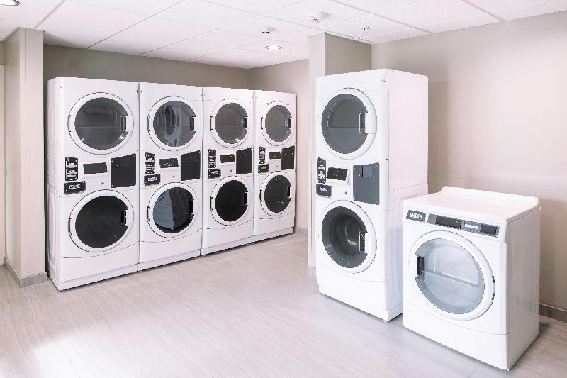 هتل Staybridge Suites Montgomery   Downtown, An Ihg