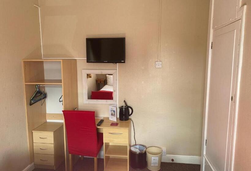 بنسيون White Heather Guest House