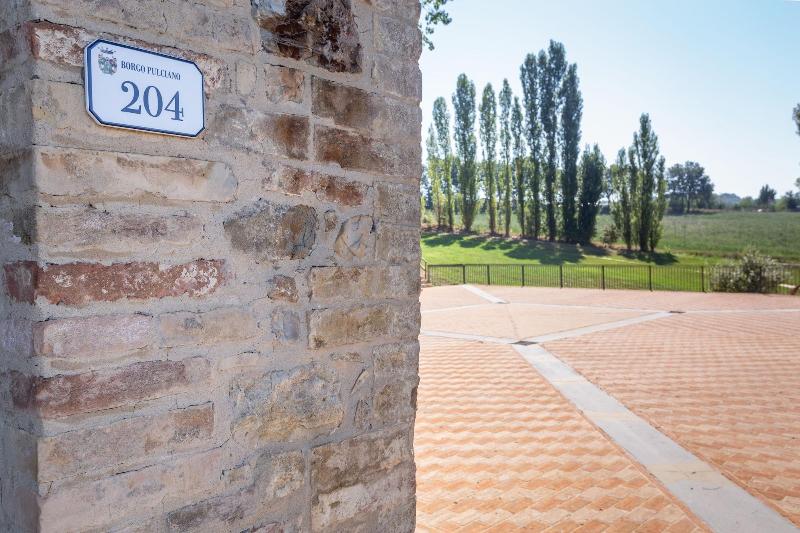 호텔 Gh Borgo Pulciano Agriturismo