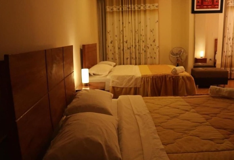 هتل El Parral Suite