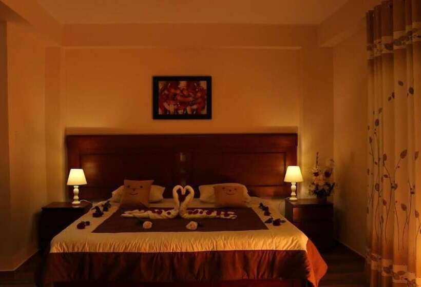 هتل El Parral Suite