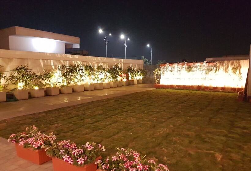 Hotel Sumaditya