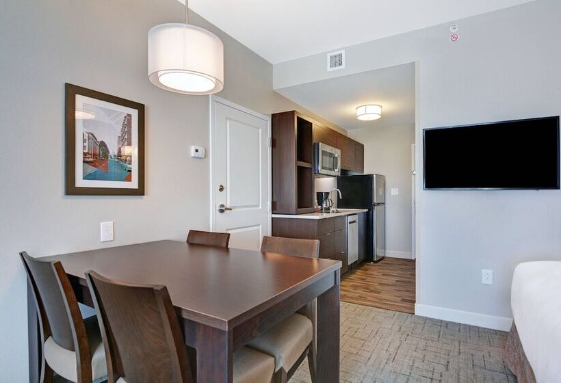 هتل Towneplace Suites By Marriott Jackson Airport / Flowood