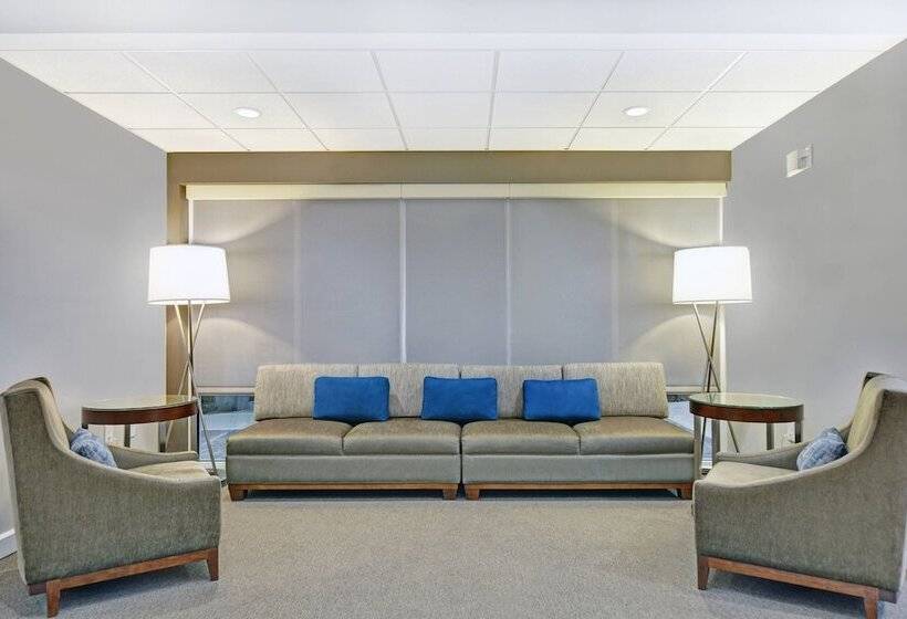 هتل Towneplace Suites By Marriott Jackson Airport / Flowood