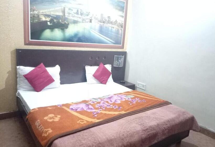 پانسیون Yash Guest House 01 Minute Walk In Nizamuddin Railway Station