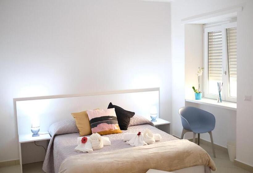 تختخواب و صبحانه Hoa Suites