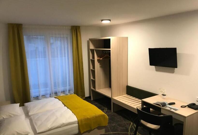 Fotos del hotel Valcha:  3