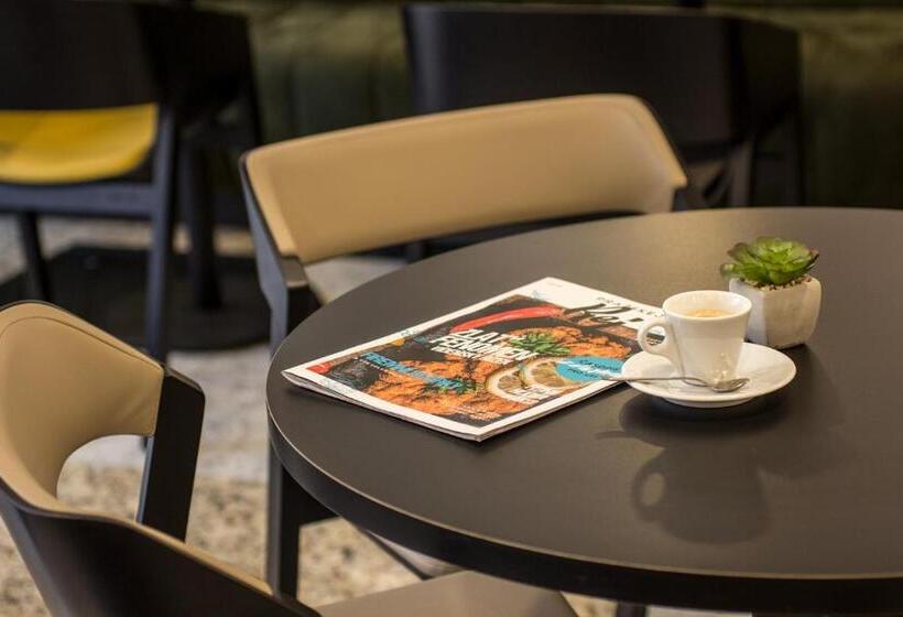 Fotos del hotel Valcha:  14