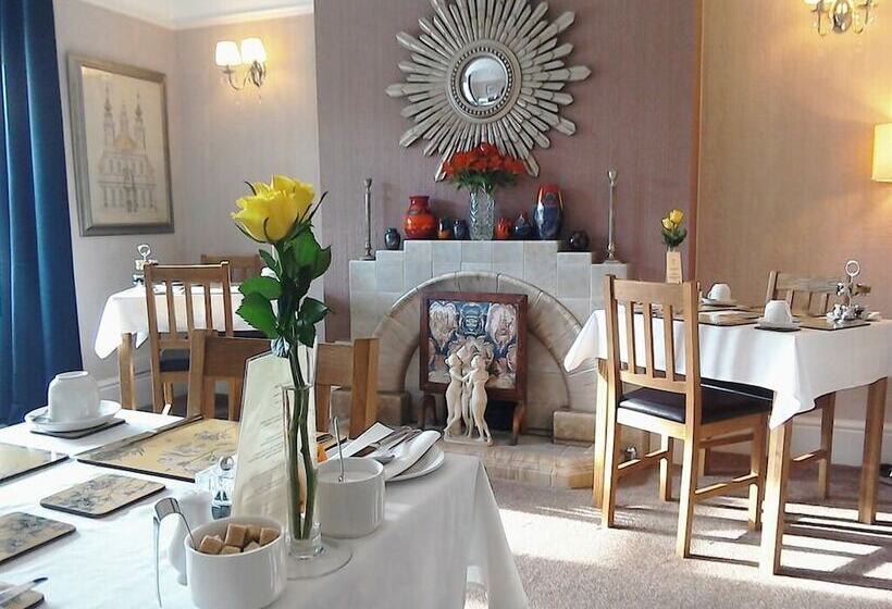 پانسیون South Lodge Guest House
