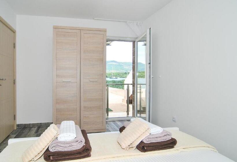Apartments Edera