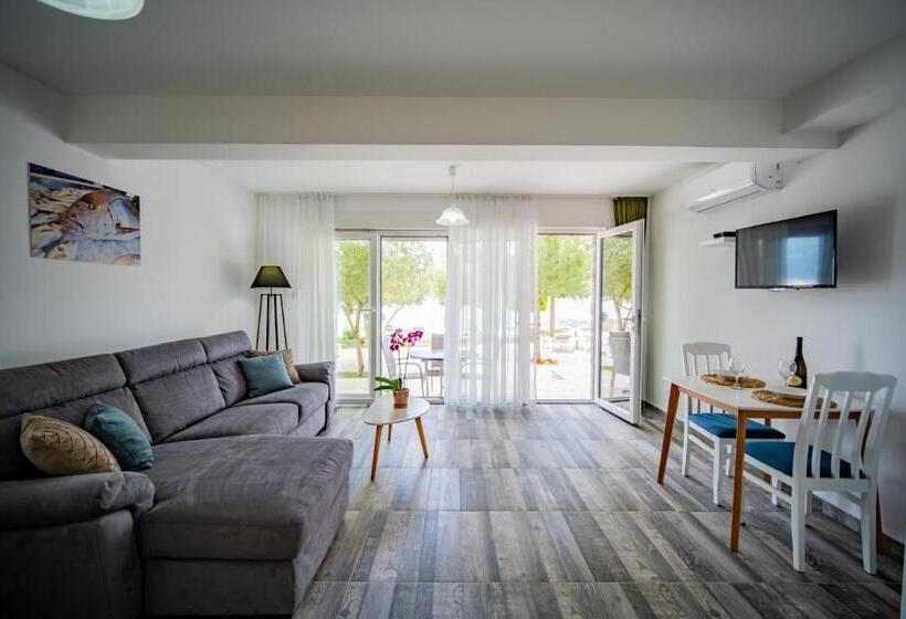 Apartments Edera