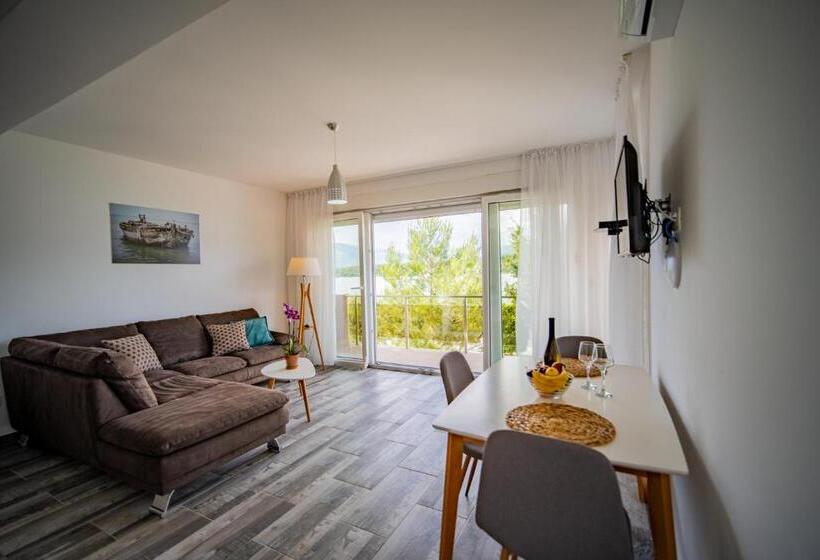 Apartments Edera