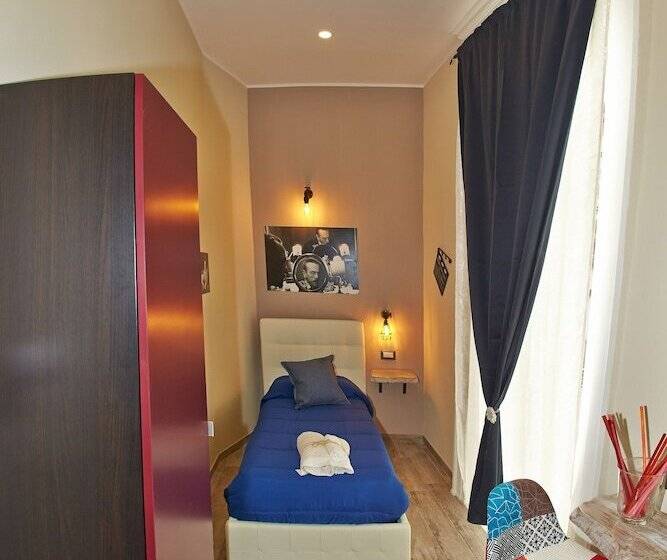تختخواب و صبحانه Artisti Bed&dreams