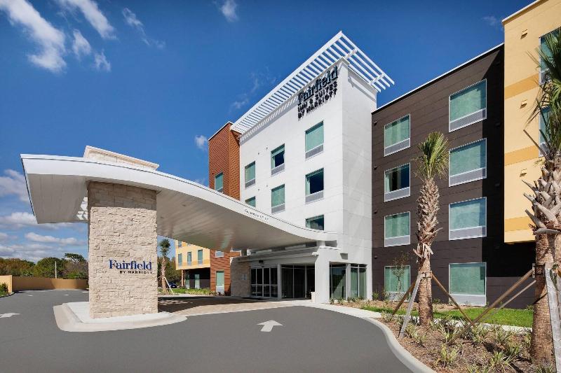 Отель Fairfield Inn & Suites By Marriott Tampa Wesley Chapel