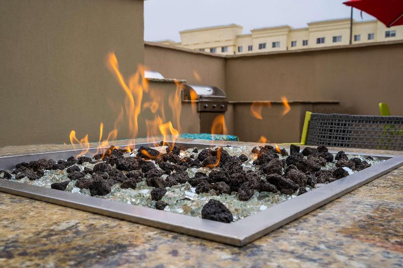 هتل Home2 Suites By Hilton San Antonio At The Rim