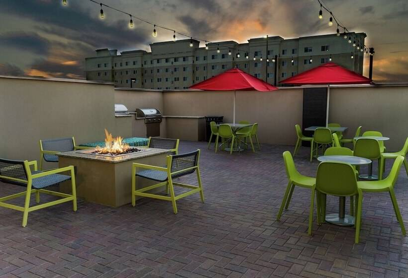 هتل Home2 Suites By Hilton San Antonio At The Rim