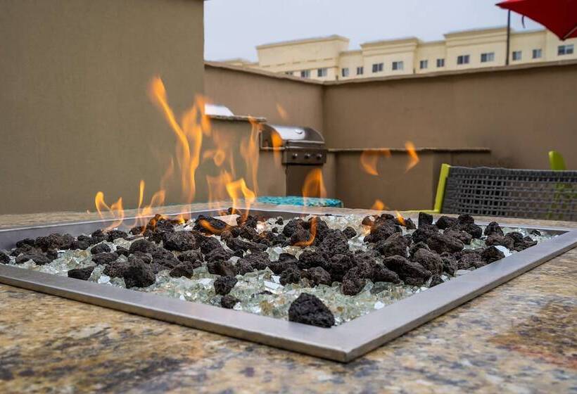 هتل Home2 Suites By Hilton San Antonio At The Rim