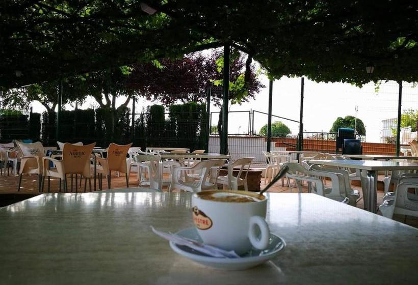 بنسيون Hostal Rte El Molino