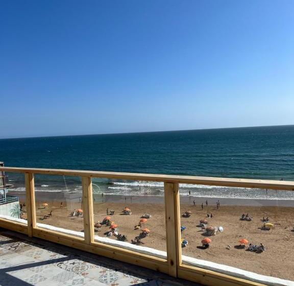 پانسیون Single Fin Beach House