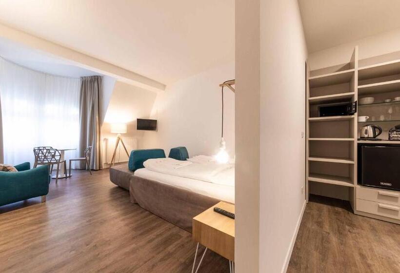 پانسیون Stay Cooper L Guesthouse Zum Löwen