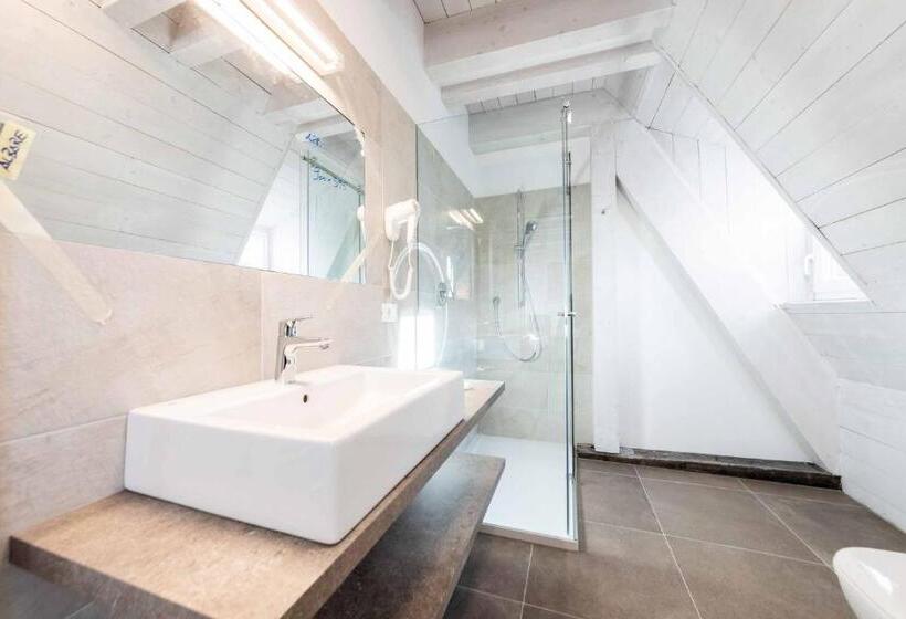 پانسیون Stay Cooper L Guesthouse Zum Löwen