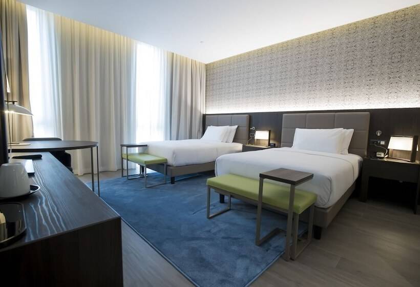 هتل Doubletree By Hilton Pointenoire