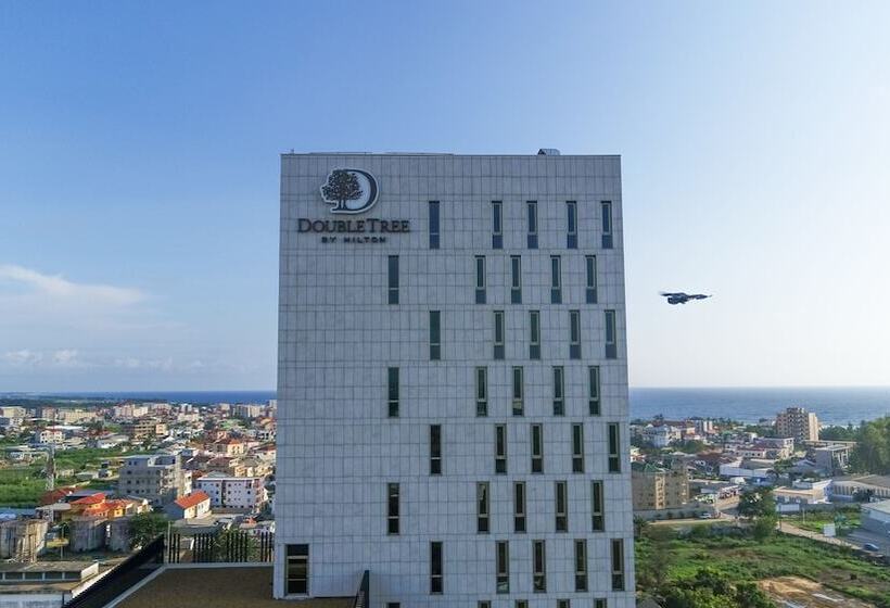 هتل Doubletree By Hilton Pointenoire