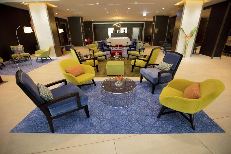 هتل Doubletree By Hilton Pointenoire