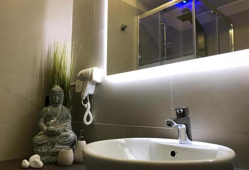 پانسیون Saṃsāra & Nirvana Suite
