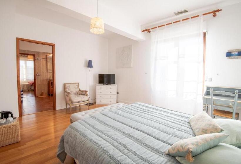 تختخواب و صبحانه La Villa Bolero