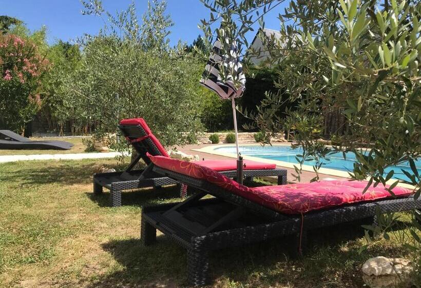 تختخواب و صبحانه La Villa Bolero