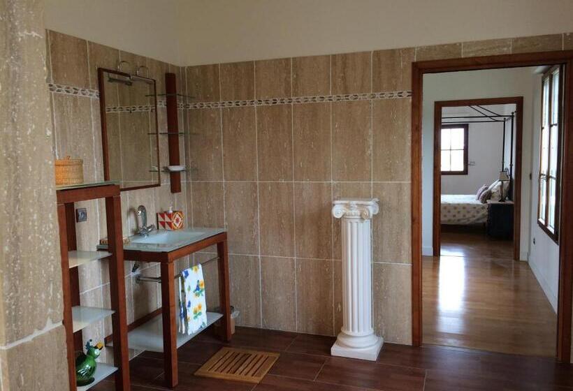 تختخواب و صبحانه La Villa Bolero